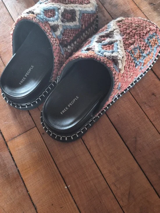 Free People Woven Boho Slide Sandals in Rust, Blue & Cream Carpet Bag Slides - Picture 2 of 3